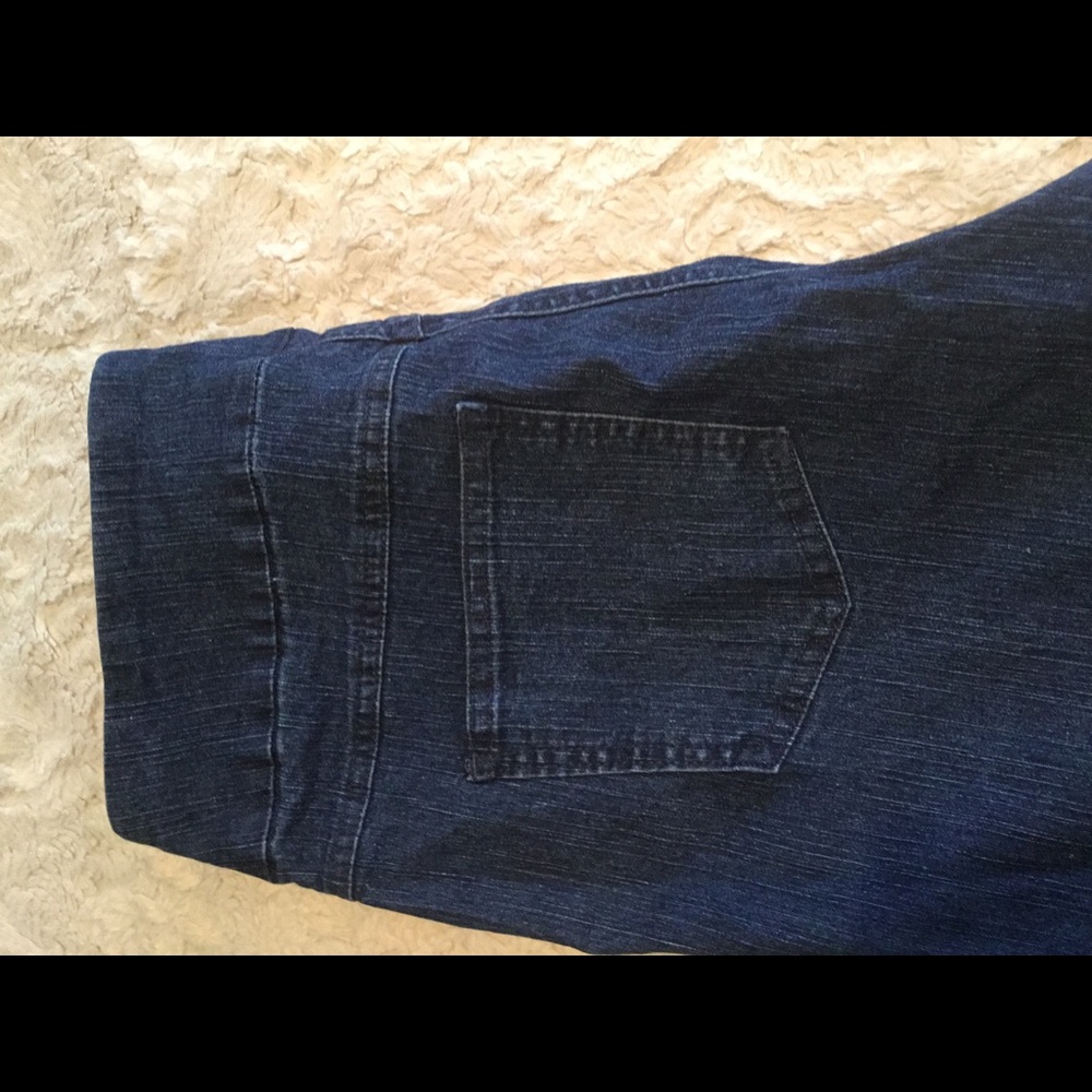Ruby Rd. Stretch pull on jeans - Picture 4 of 4